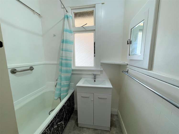 38 Lowestoft Street Balclutha_14