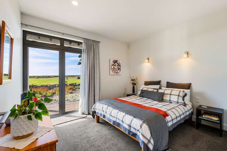 21 Le Quesne Road Bay View_26