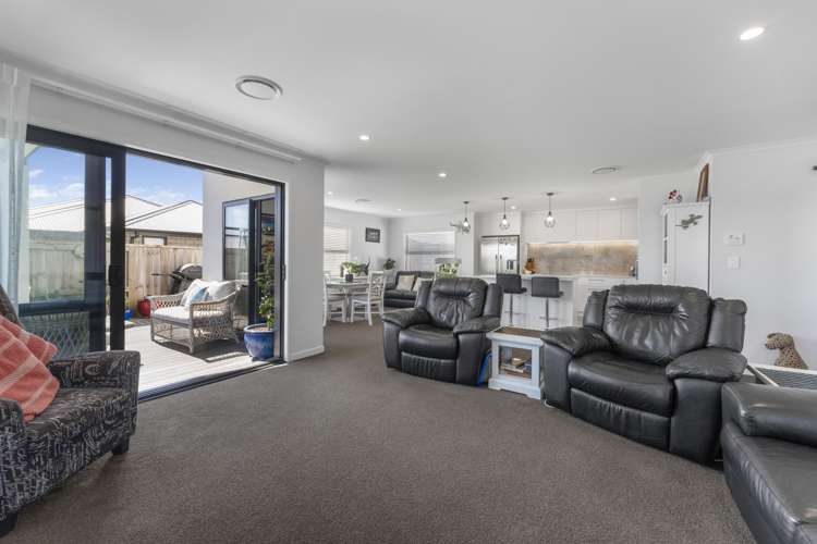 1 Makomako Crescent Wharewaka_6