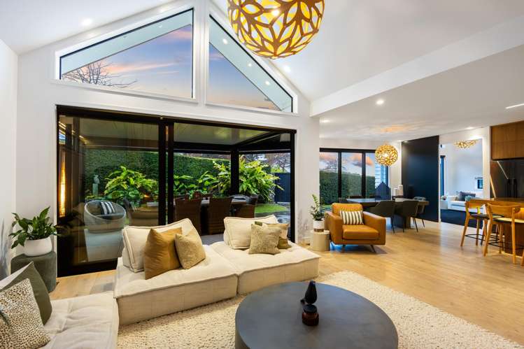16 Tuatini Place_2