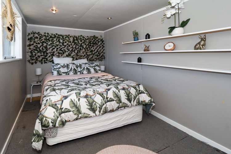 160 Harrison Street Allenton_11