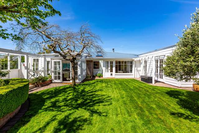 CHARACTER, SPACE & FAMILY LIVING IN KHANDALLAH