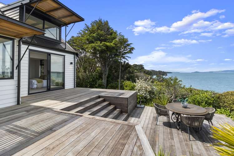 66 Kennedy Point Road Surfdale_26