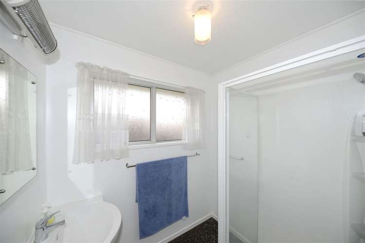 49a Ambleside Drive Burnside_15