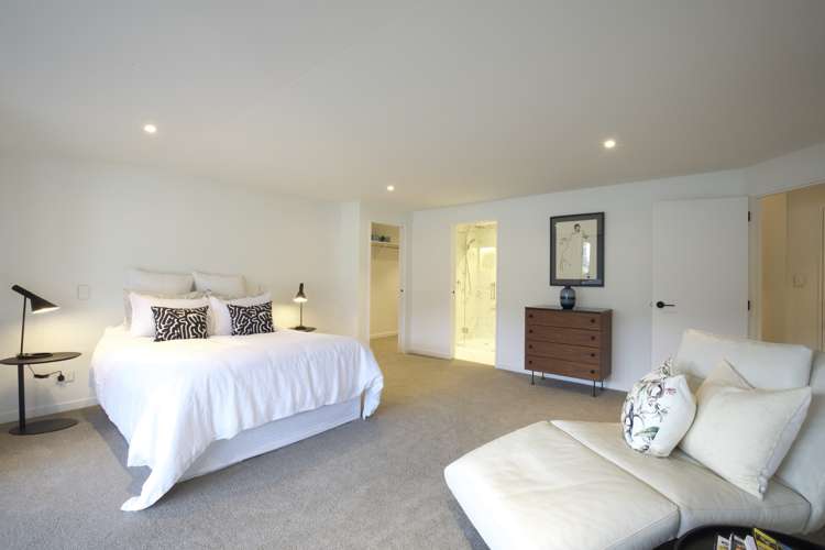 562 Peninsula Road Kelvin Heights_13