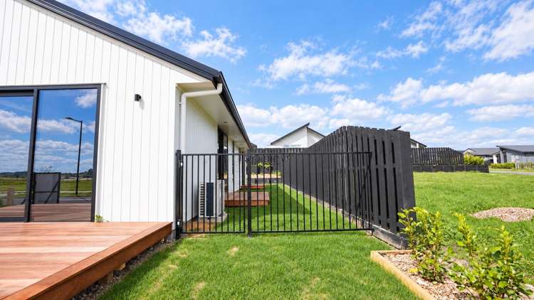 112 Scott Road_5