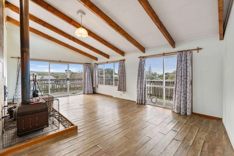 3 Palmer Place Taieri Mouth_3