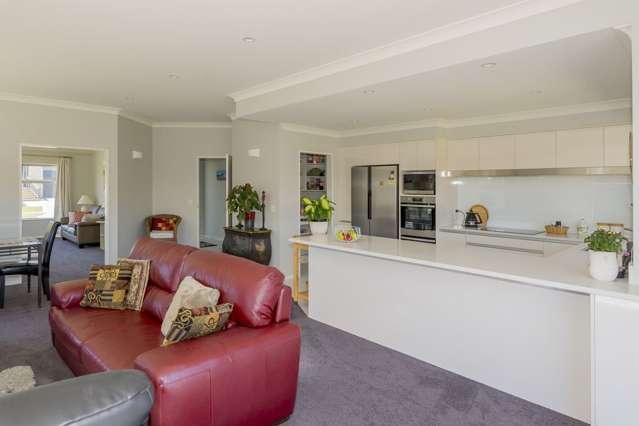 4 Pharazyn Avenue Waikanae Beach_4