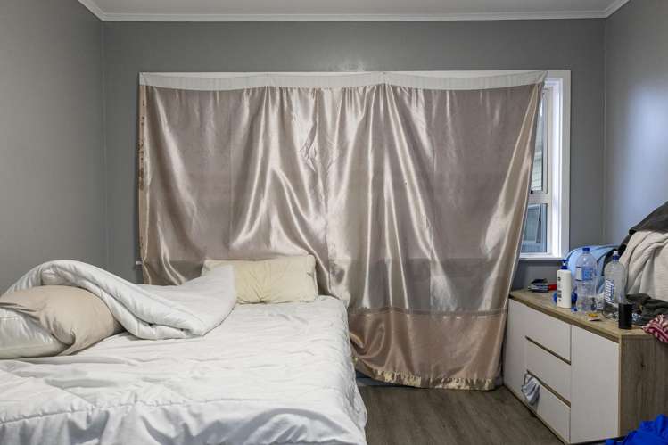 166 Spa Road Central_11