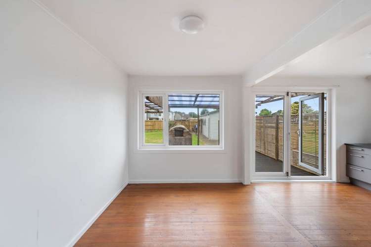 9 Larsen Road Panmure_15