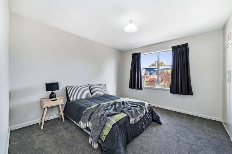 24 North Terrace Darfield_16