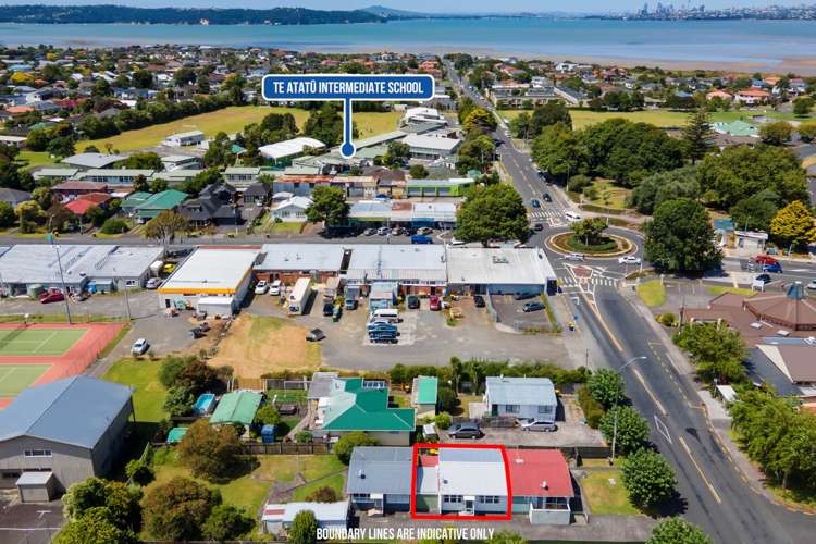 2/3 Taikata Road Te Atatu Peninsula_12