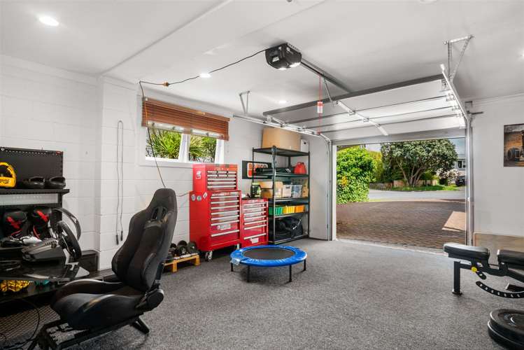 12 Freyberg Place Howick_16