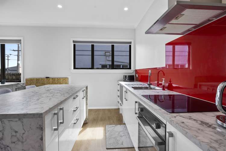 11 Tasman Street Opunake_4