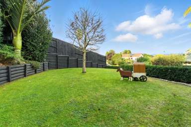 55 Bell Common Close_4