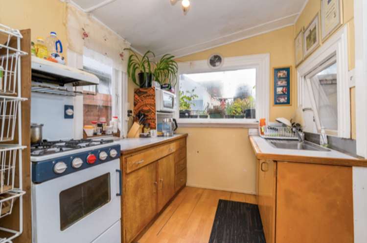 77 North Road North East Valley_3