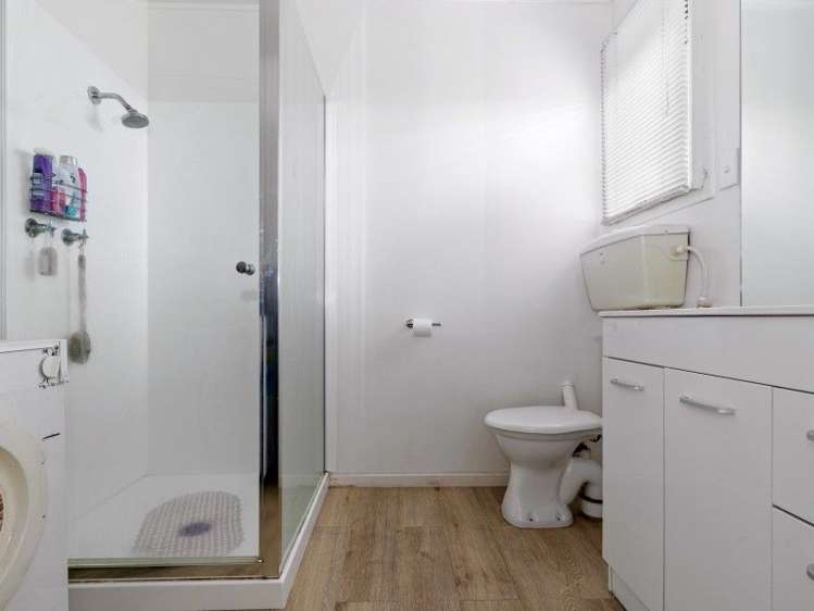 21B Deere Avenue 1064_4