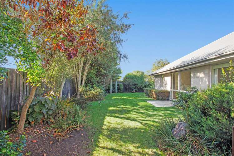 14 James Drive Woodend_19