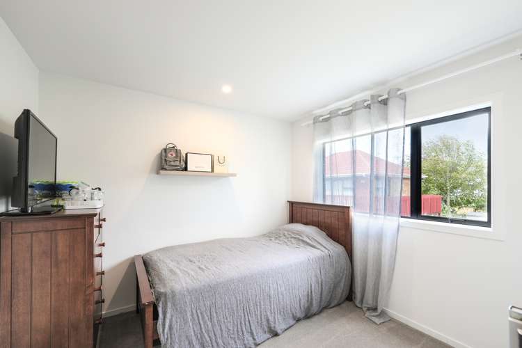 12 Korama Lane New Lynn_11