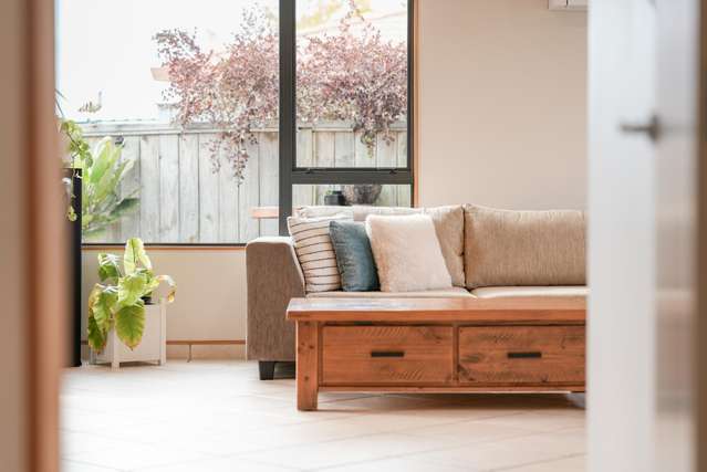 14 Millennium Hill Paraparaumu_1