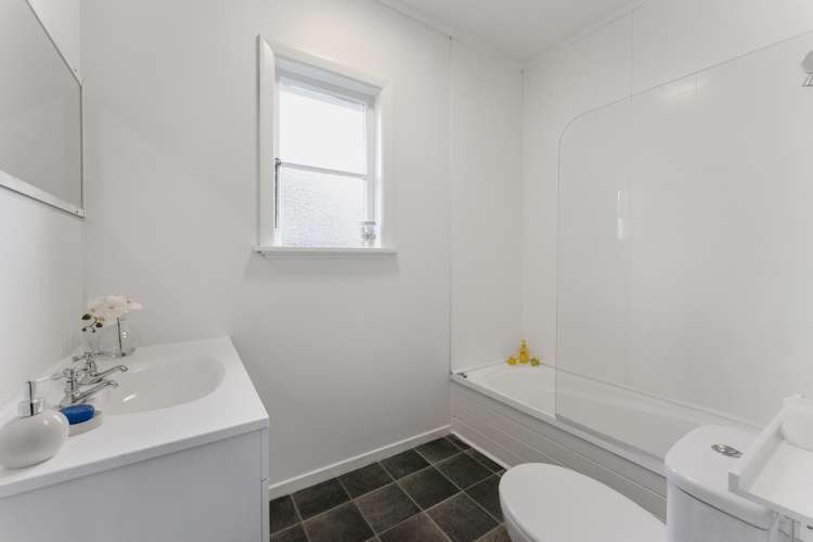 55 Naenae Road Naenae_11