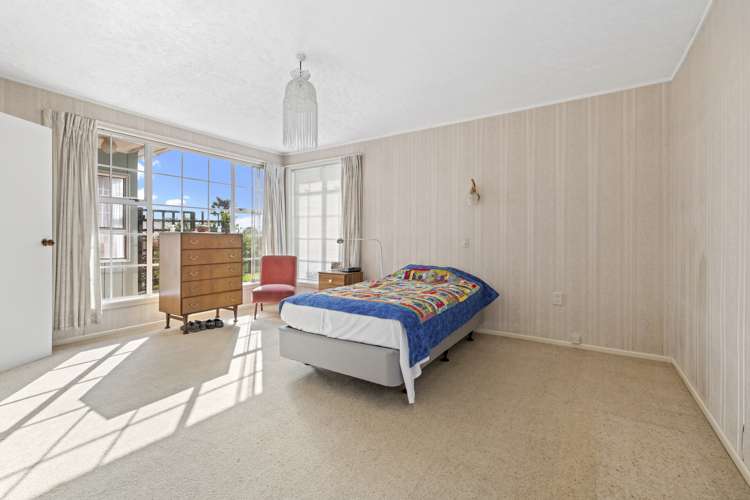 21 Roberts Road Matakatia_11