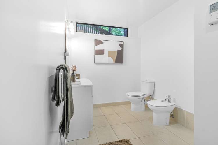 939 River Road Queenwood_16