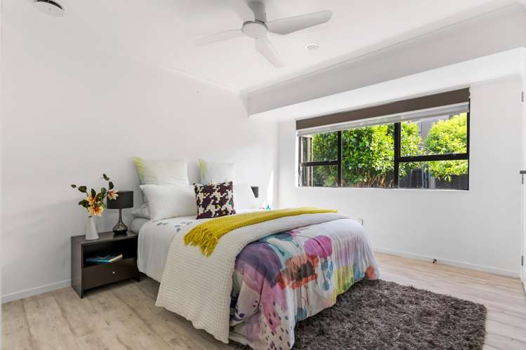 1/131 Botany Road Botany Downs_28