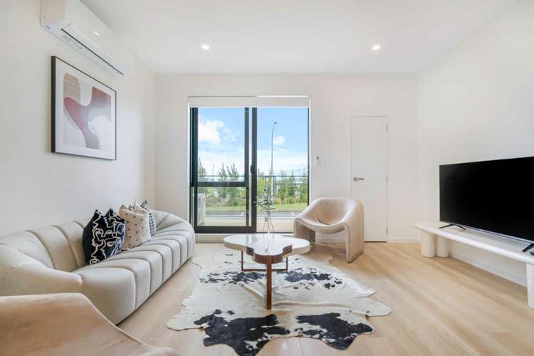 23 Flat Bush School Road Flat Bush_1