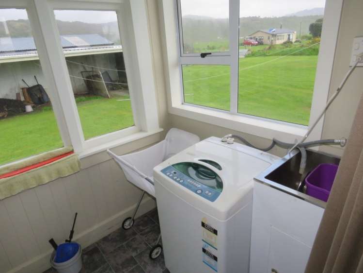 16 Lewis Street Kahurangi National Park_12