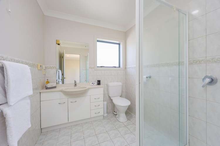 7 Greenway Rise Gulf Harbour_11