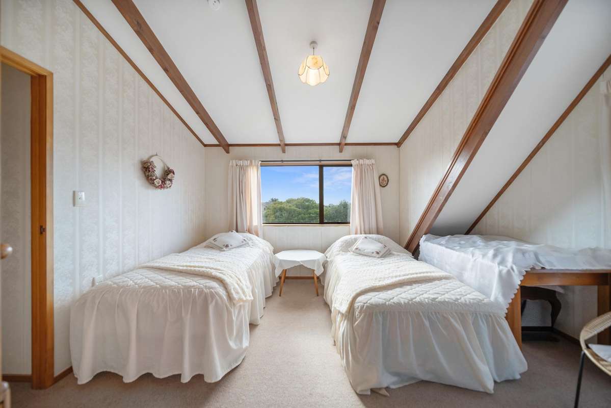 49 Kingseat Road_4