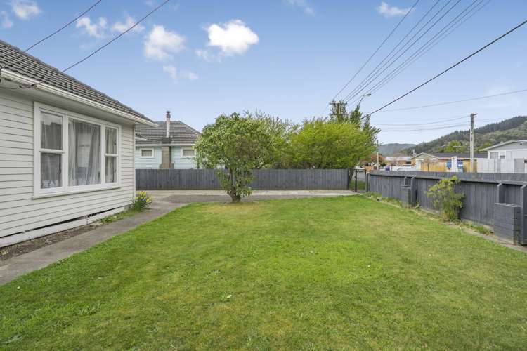 85 Wise Street Wainuiomata_13
