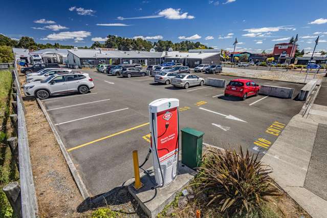 16-18 Goldfinch Street, 28-30 Ayr Street Ohakune_1