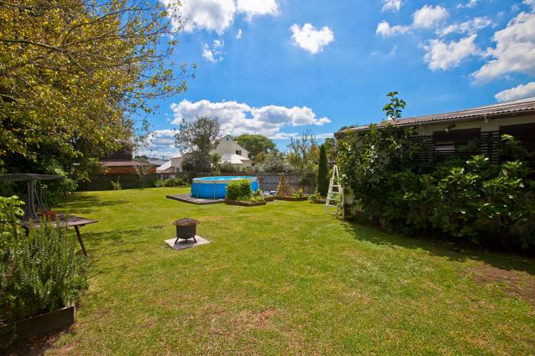 15 Smale Street Point Chevalier_14