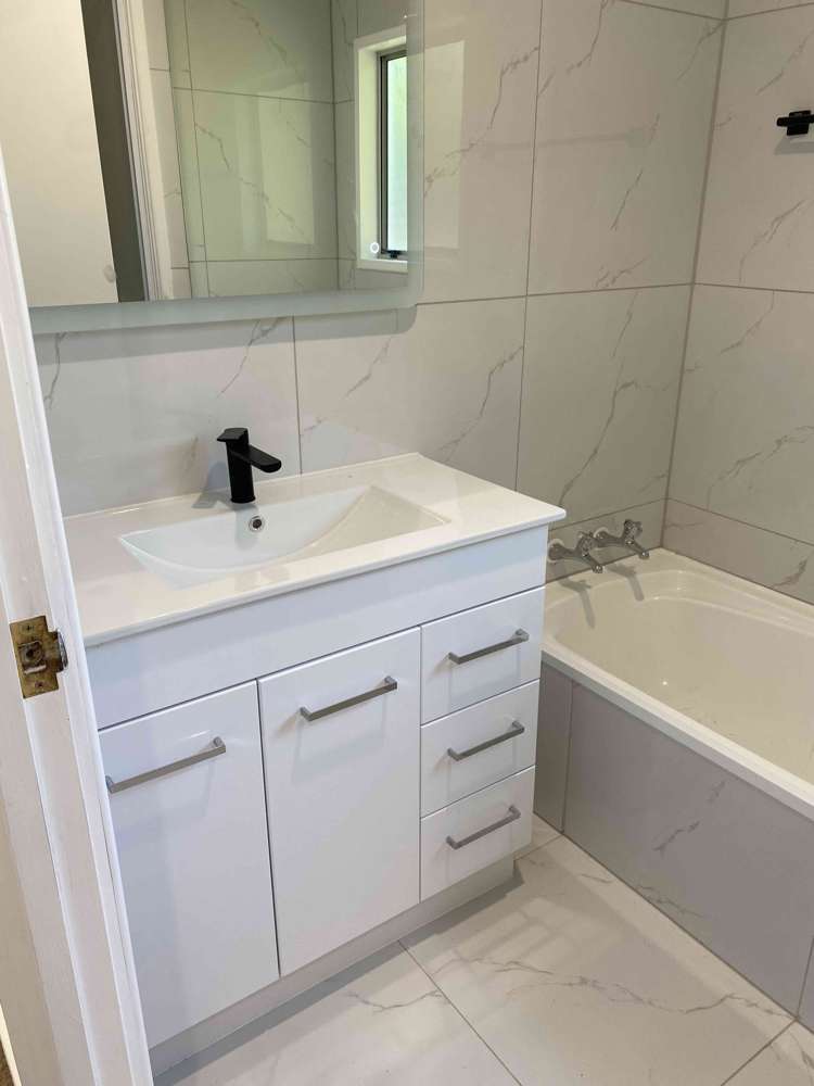 2/4 Northall Road New Lynn_2