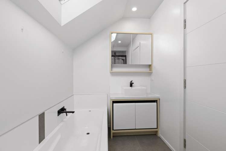 4/24 Lyon Street Frankton_12