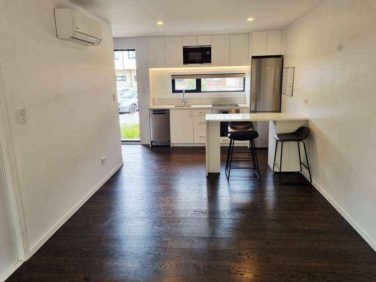 52 Te Puketoka Lane Mangere_3