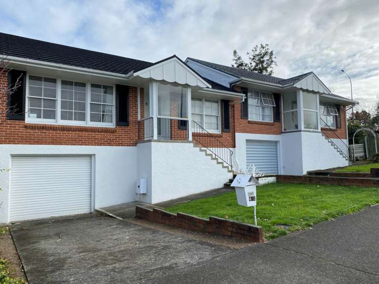 2/1 Thatcher Street_0