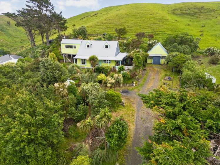 22 Whangaimoana Beach Road Whangaimoana_28