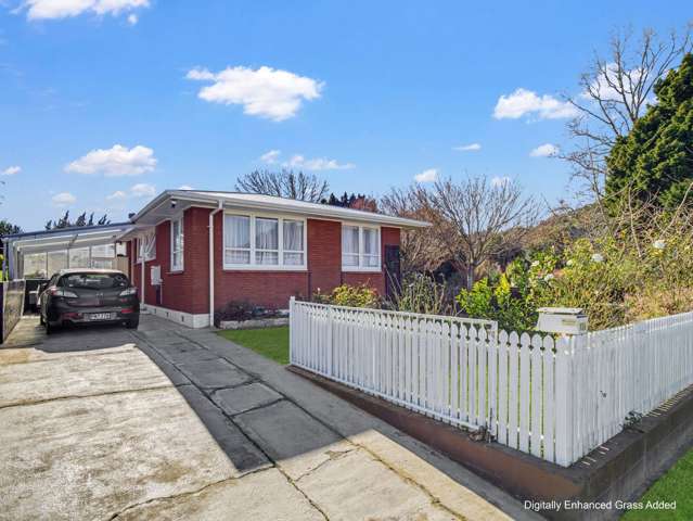 Deck, Garden & Easy Family Living