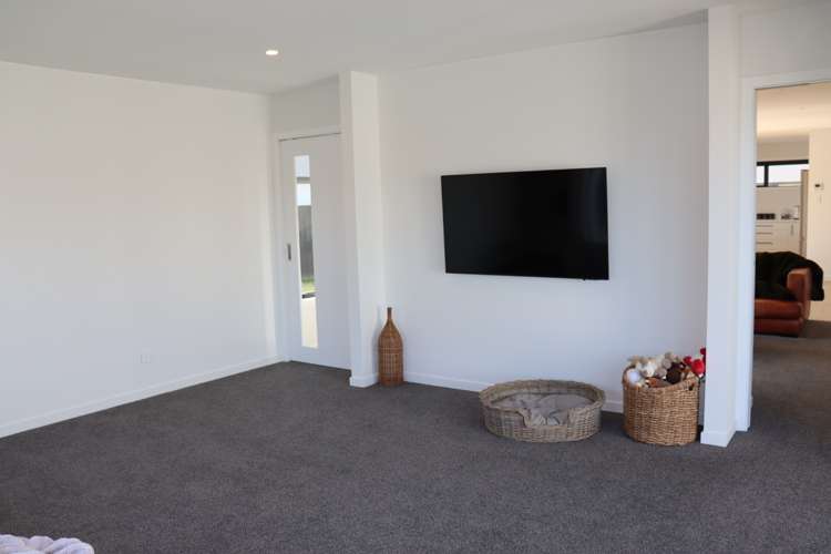 12 Jag Way Tinwald_16