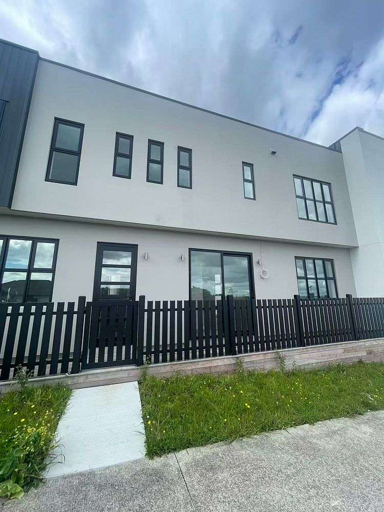 4 Lemon Tree Lane Flat Bush_1