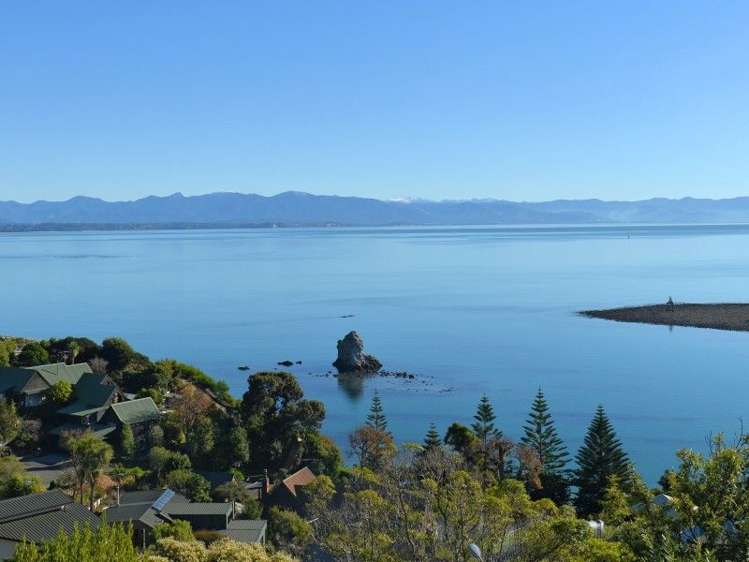 35 Whitby Road Britannia Heights_17