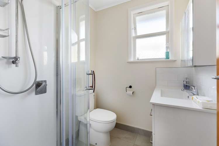 57 Leicester Street Cannons Creek_17