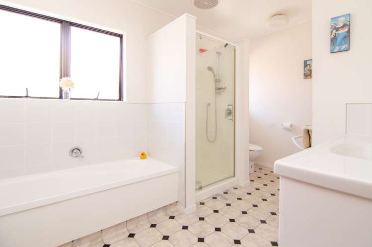 8 Northbrook Court Roslyn_11