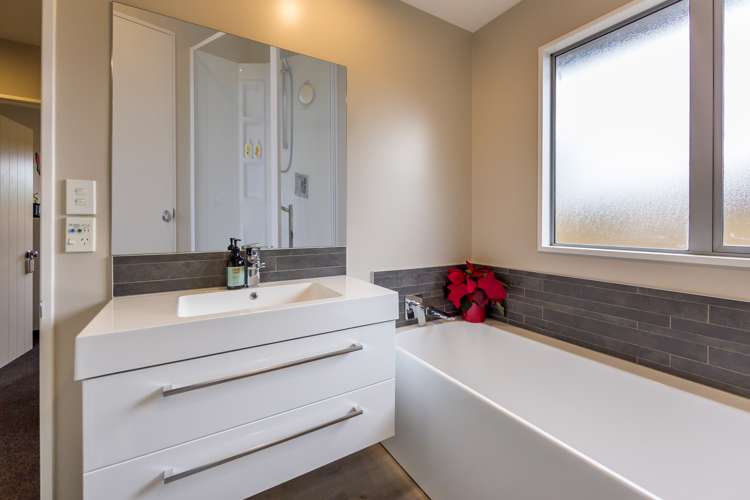 37 Beechwood Drive Northwood_21