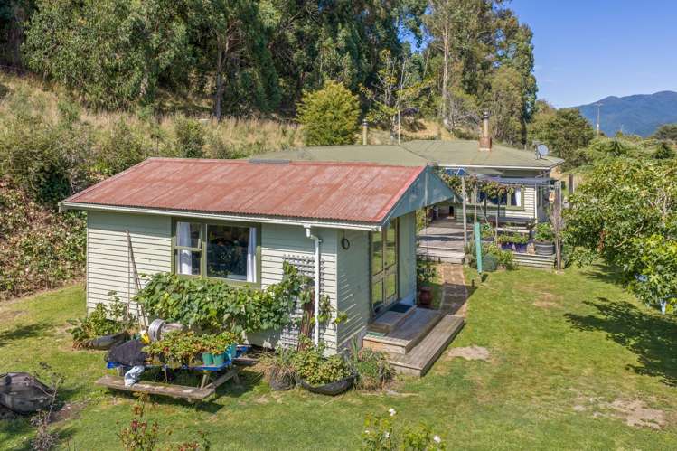 511 State Highway 1 Picton_18