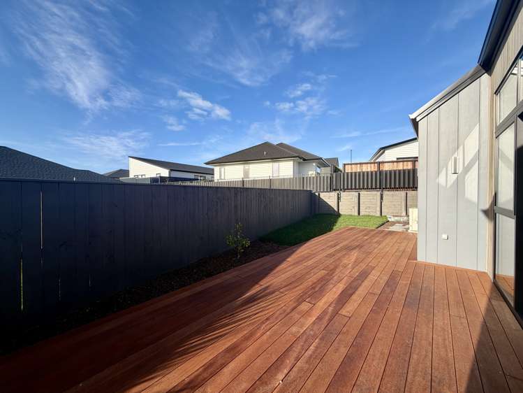 411 Te Taruna Drive Milldale_21