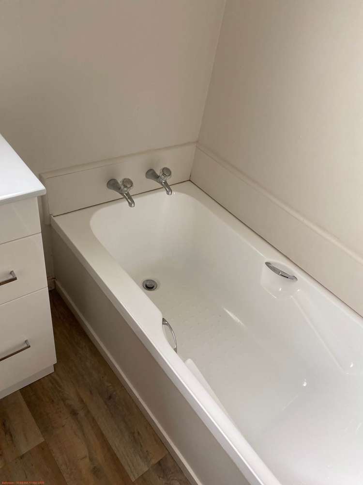 8 Haumia Way Otara_6